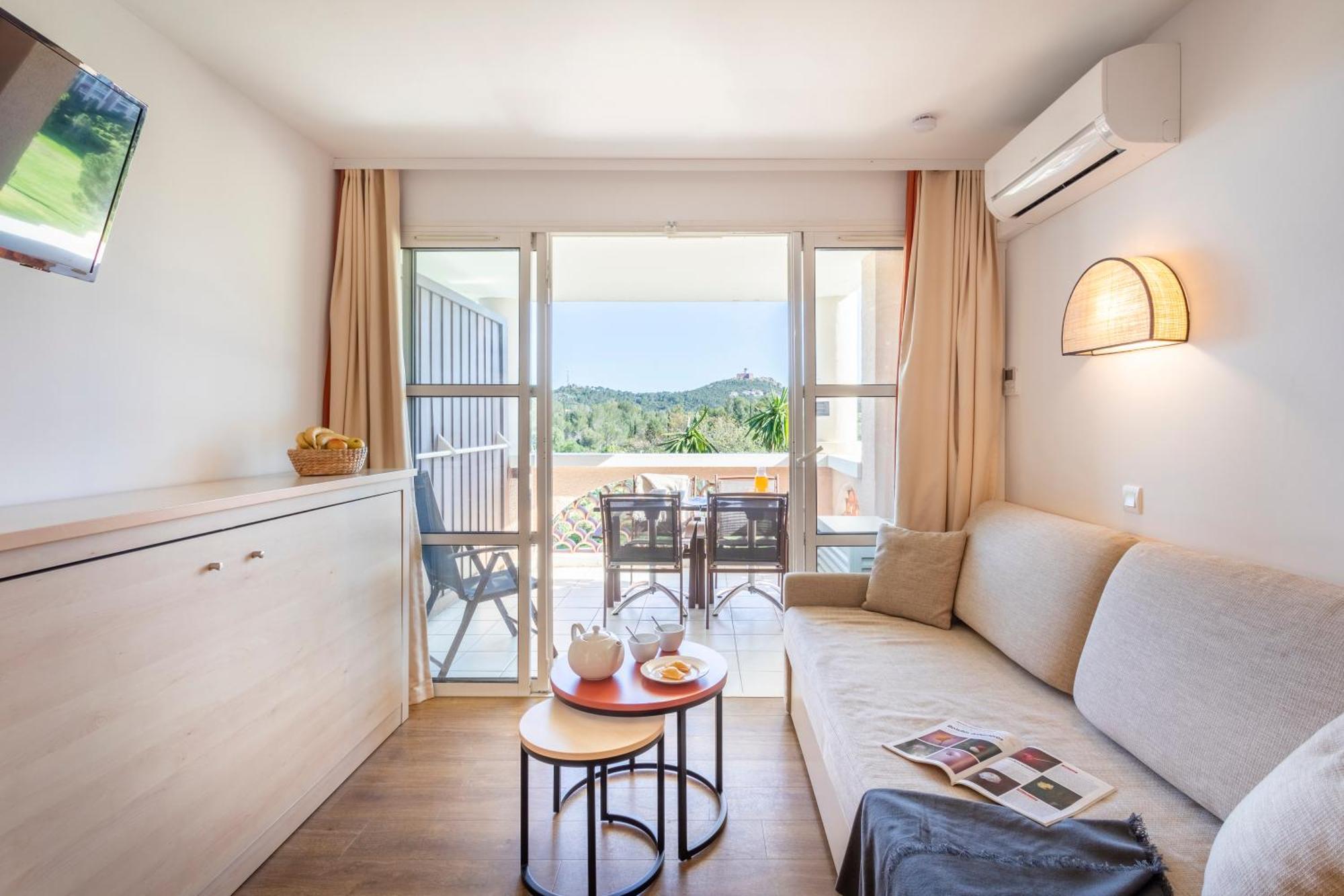 Village Pierre & Vacances Cap Esterel - Saint Raphael Village Dış mekan fotoğraf